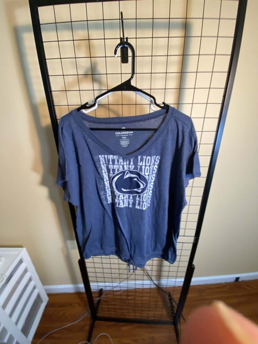 Colosseum Women's Penn State Nittany Lions V-Neck Tie-Front T-Shirt XXL
